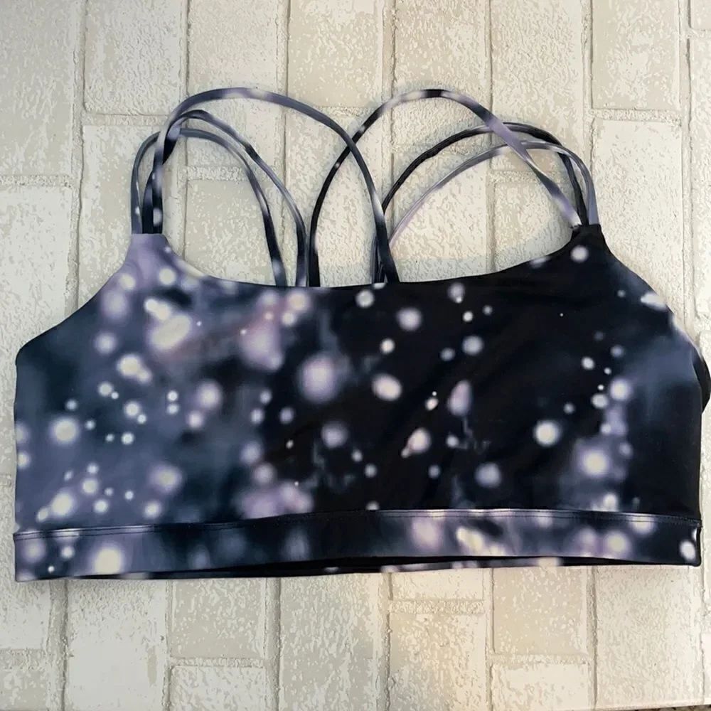 GapFit Eclipse Galaxy Print Low Impact Sports Bra